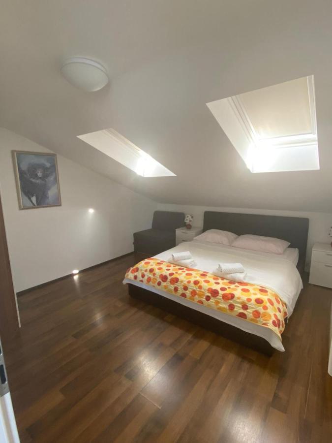 Genesis 4 Appartement Trogir Buitenkant foto
