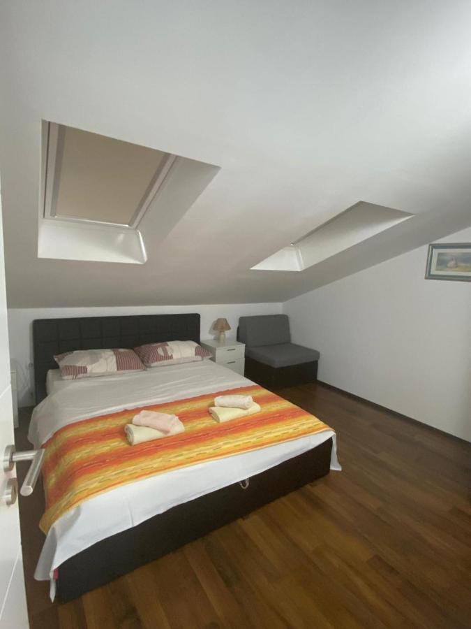 Genesis 4 Appartement Trogir Buitenkant foto